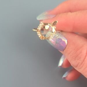 Elegant Gold Ring with Crystal Accents